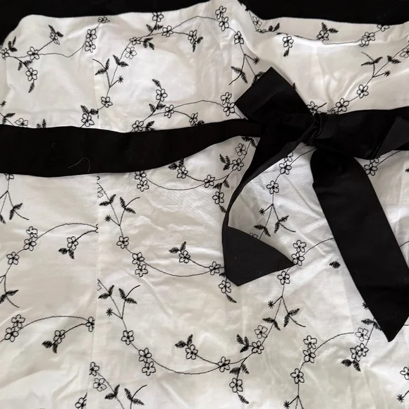 Costa Blanca summer dress with black bow detail - size large - Picture 5 of 5